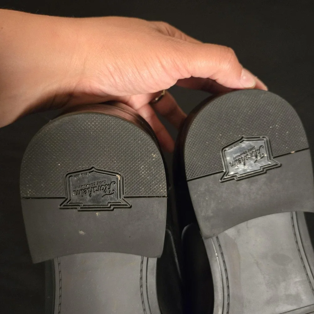 Florsheim brand style
